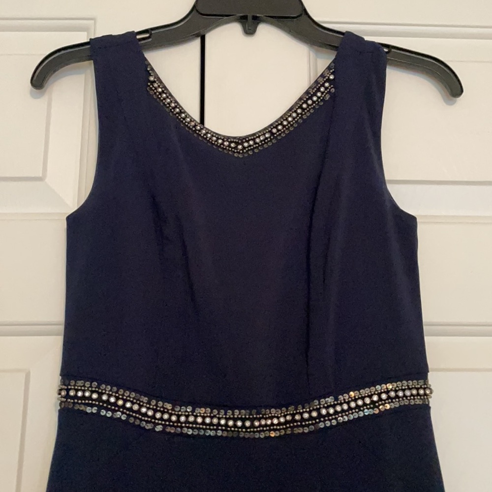 Gown - Picture 6 of 6